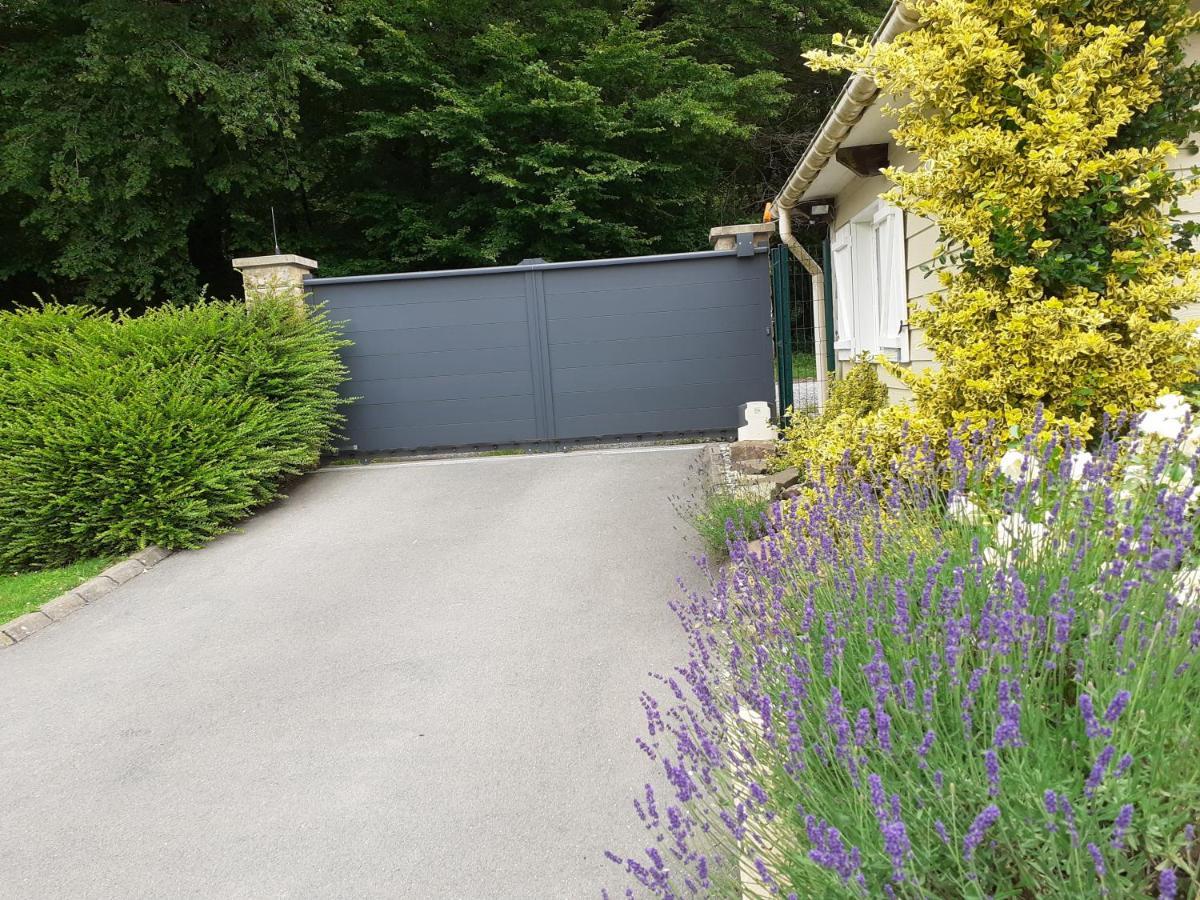 Bed and Breakfast Relais Des Tourterelles La Neuville-aux-Joutes Exterior foto