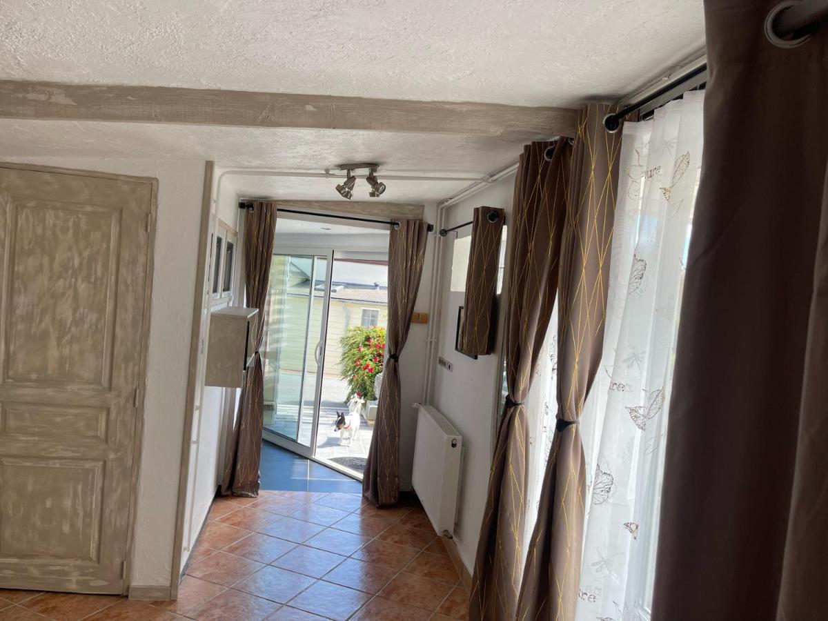 Bed and Breakfast Relais Des Tourterelles La Neuville-aux-Joutes Exterior foto